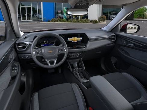 New 2026 Chevrolet TrailBlazer LT w/ Convenience Package FWD image 15