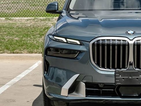 Used 2023 BMW X7 xDrive40i w/ Premium Package AWD/4WD image 52