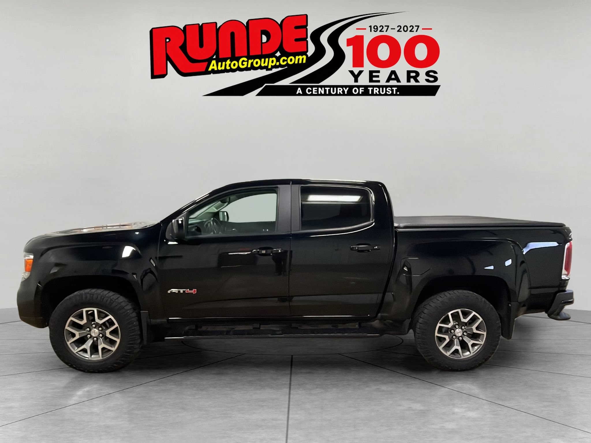 Used 2021 GMC Canyon AT4 w/ Trailering Package AWD/4WD image 2