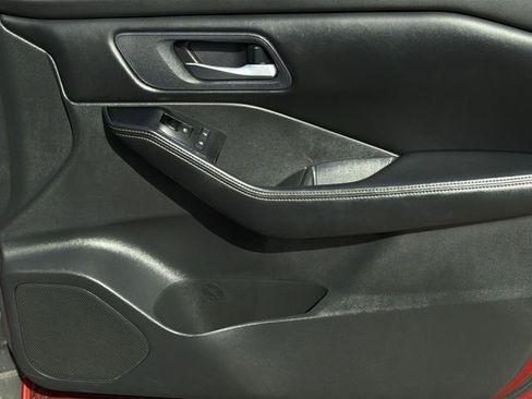 Used 2024 Nissan Rogue SV image 35