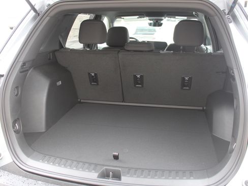 New 2026 Chevrolet Equinox LT image 17