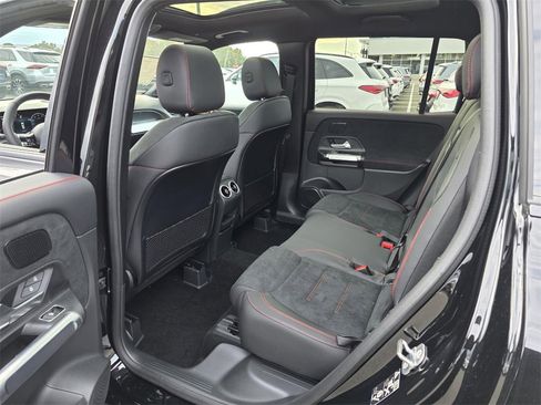 New 2026 Mercedes-Benz GLB 250 image 23