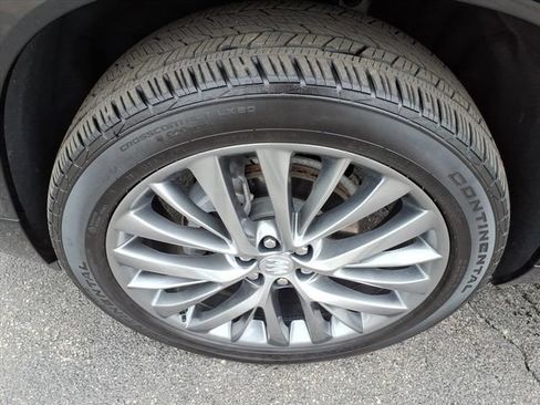 Used 2025 Buick Enclave Avenir AWD/4WD image 15