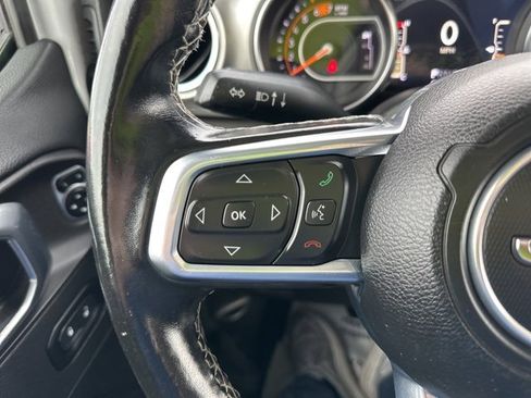 Used 2020 Jeep Wrangler Unlimited Sahara image 20