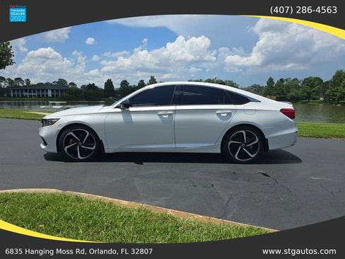 Used 2021 Honda Accord Sport image 2