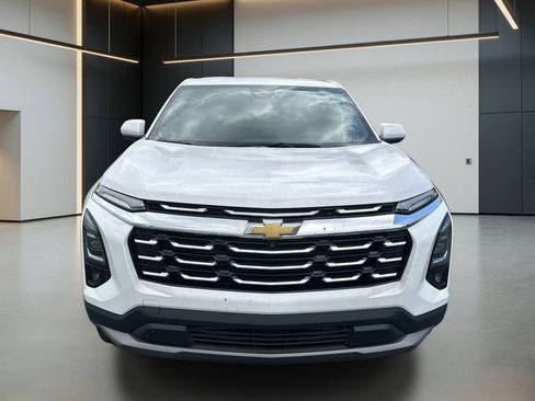 Used 2025 Chevrolet Equinox LT w/ Safety and Technology Package FWD image 6