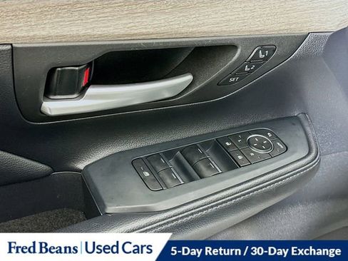 Used 2024 Toyota Grand Highlander Limited image 19