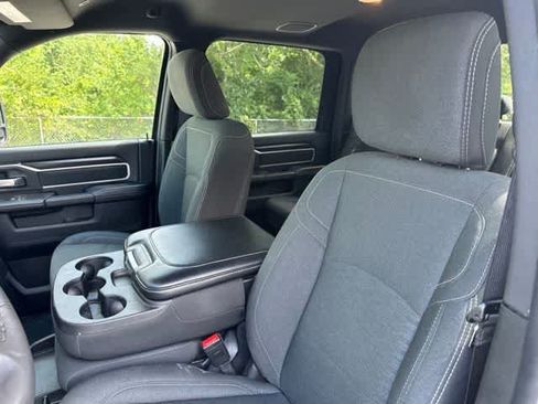 Used 2025 RAM 2500 Big Horn AWD/4WD image 4
