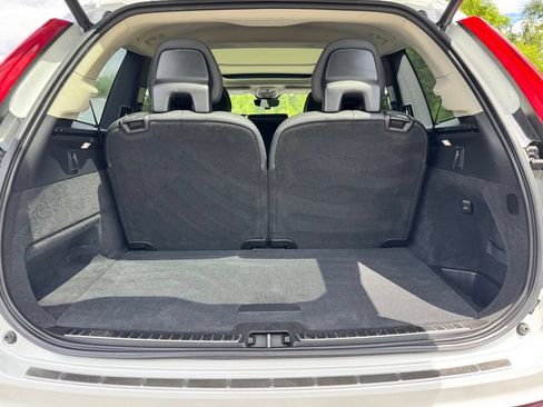 Used 2024 Volvo XC90 T8 Plus w/ Protection Package Premier AWD/4WD image 44