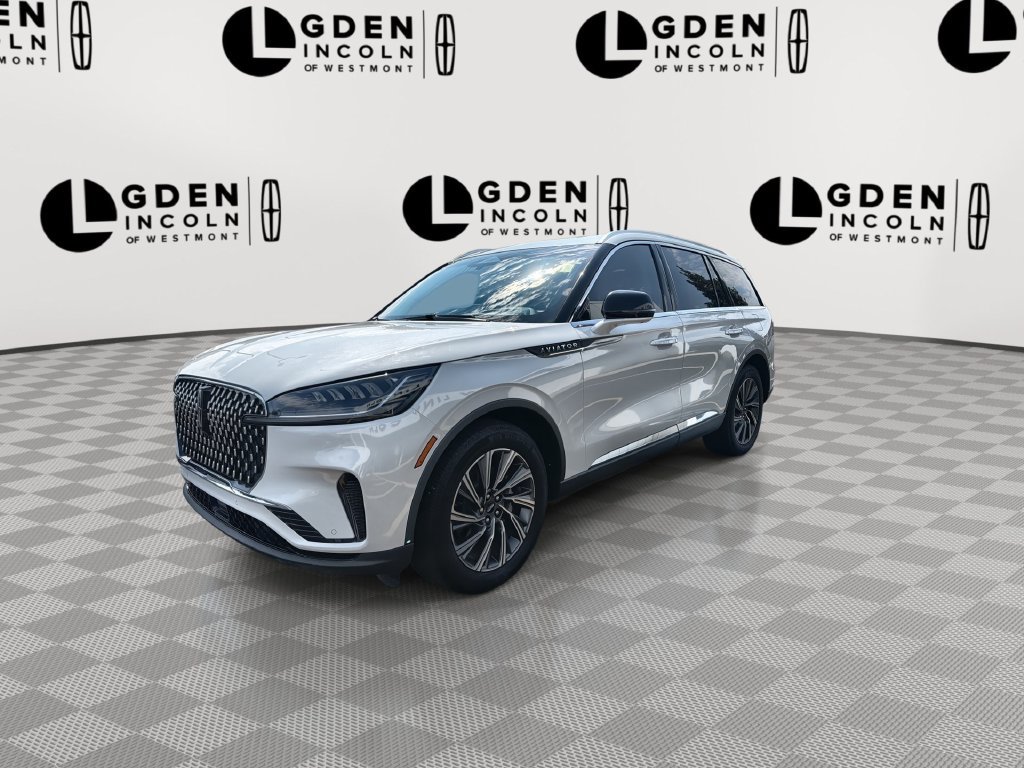 Used 2025 Lincoln Aviator 2WD w/ Equipment Group 101A image 4