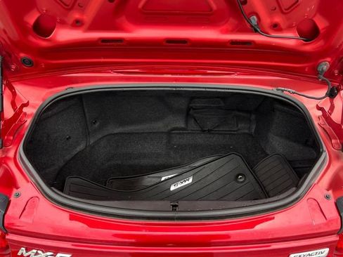 Used 2019 MAZDA MX-5 Miata Grand Touring RWD image 26