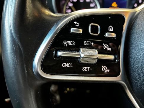 Used 2019 Mercedes-Benz C 300 4MATIC Sedan image 19