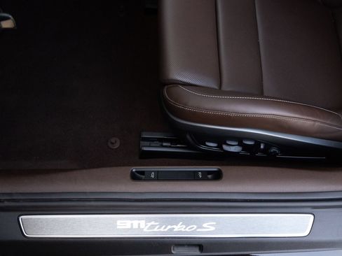 Certified 2025 Porsche 911 Turbo S AWD/4WD image 21