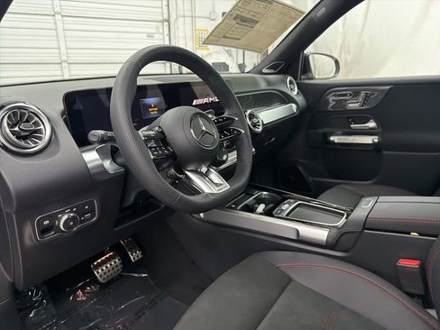 New 2026 Mercedes-Benz GLB 35 AMG 4MATIC image 12