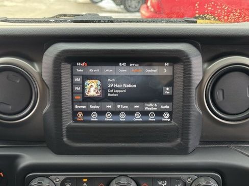 Used 2019 Jeep Wrangler Unlimited Sport S image 3