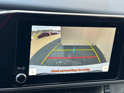 Used 2025 Toyota Camry LE image 24