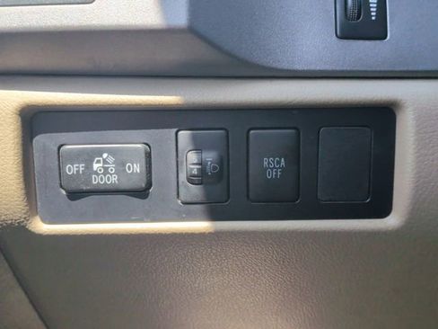 Used 2011 Toyota Tundra 4x4 CrewMax w/ TRD Off-Road Pkg image 20