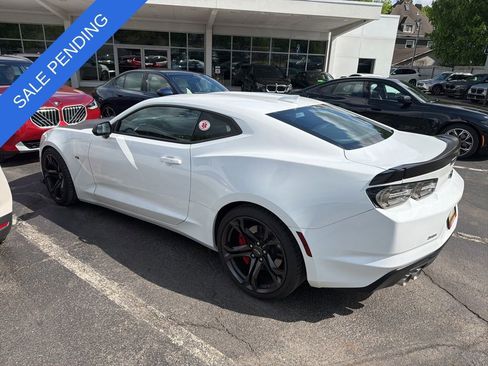 Used 2022 Chevrolet Camaro SS RWD image 5