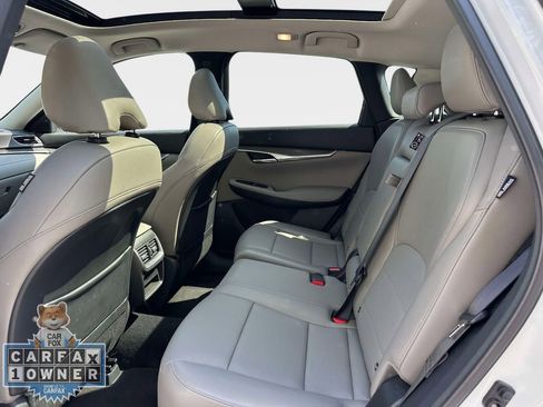 Used 2023 INFINITI QX50 Luxe AWD/4WD image 13