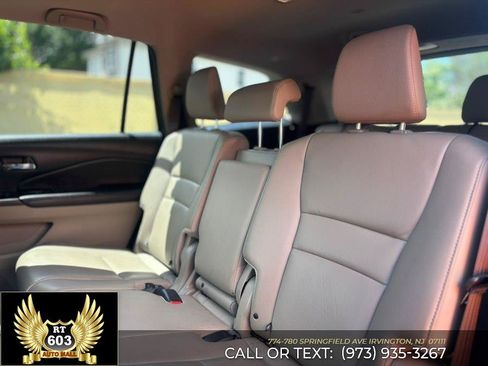 Used 2017 Honda Pilot EX-L image 10