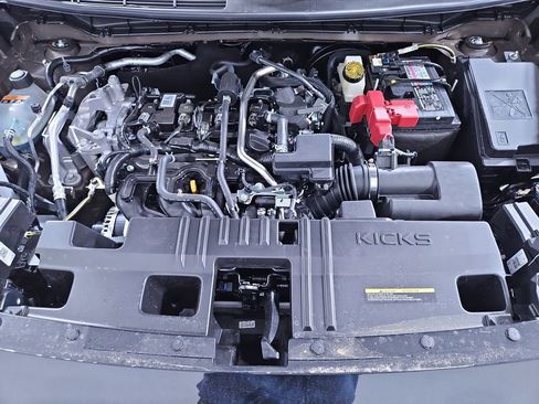 New 2025 Nissan Kicks SR image 20