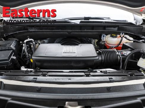 Used 2024 Cadillac Escalade Sport Platinum w/ LPO, ONYX Package image 7