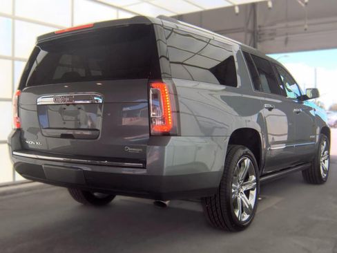Used 2019 GMC Yukon XL Denali w/ Open Road Package RWD image 3