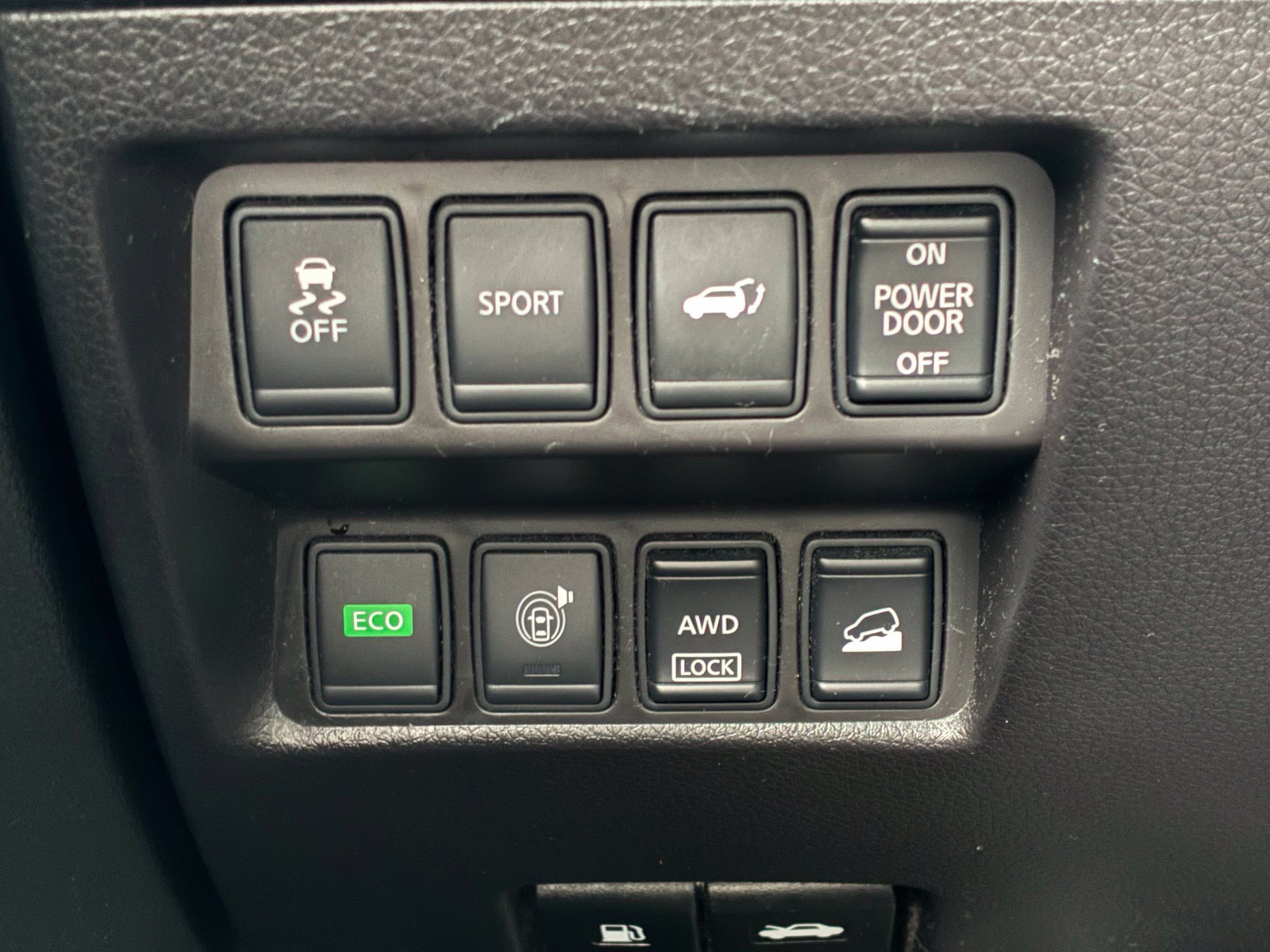 Used 2015 Nissan Rogue SL w/ SL Premium Package AWD/4WD image 6