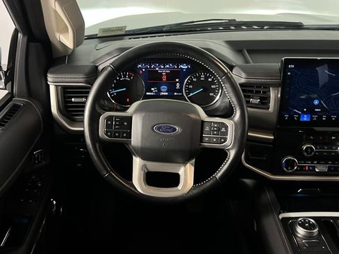 Used 2024 Ford Expedition Max XLT image 12