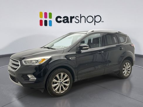 Used 2017 Ford Escape Titanium image 1