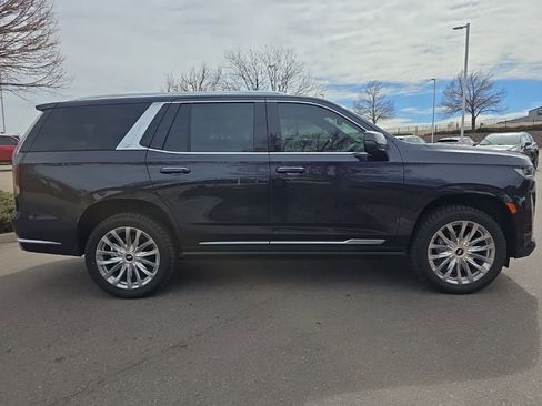 Used 2024 Cadillac Escalade Premium Luxury w/ Performance Package AWD/4WD image 8