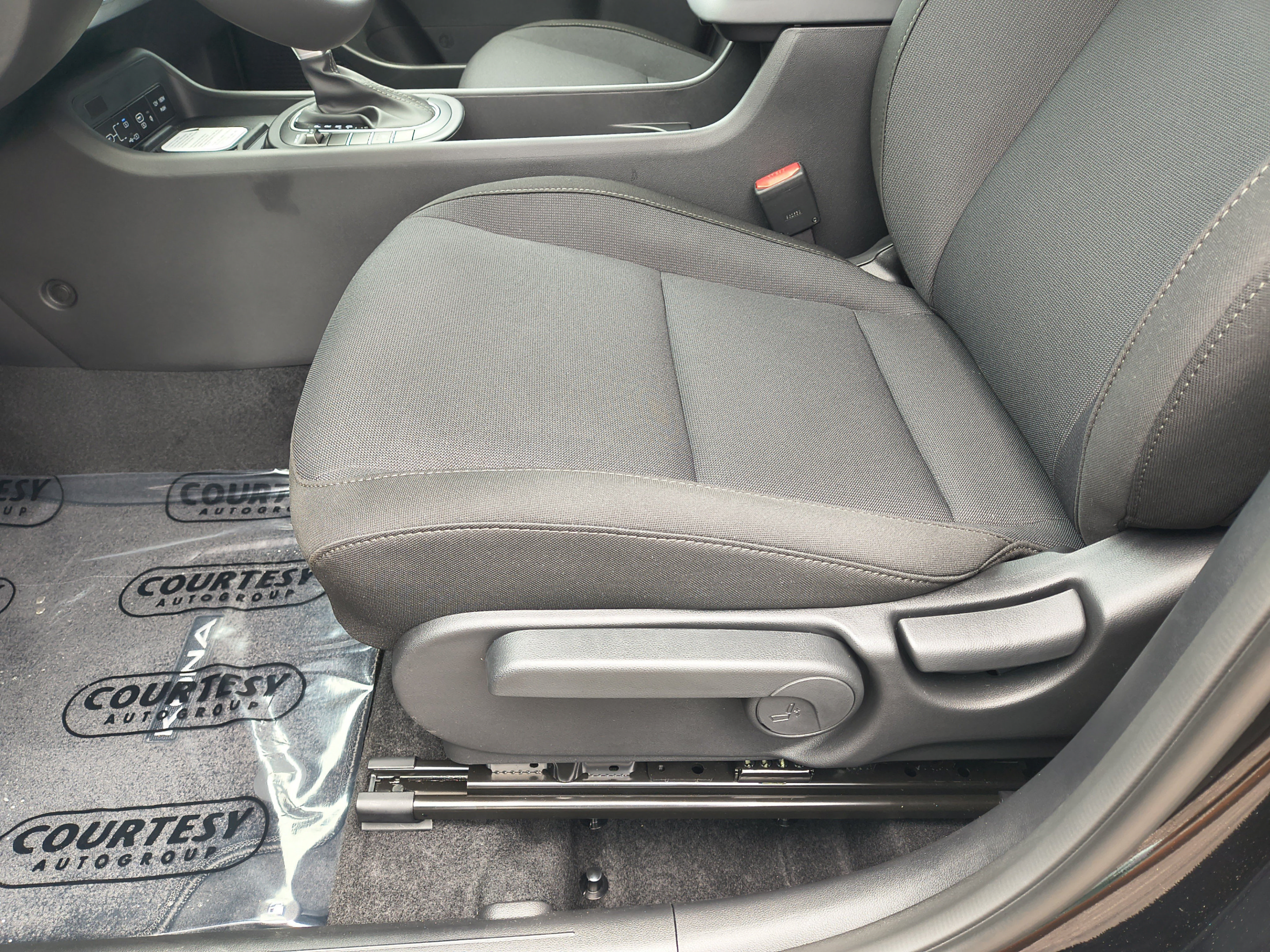 New 2027 Hyundai Kona SEL Sport FWD image 18
