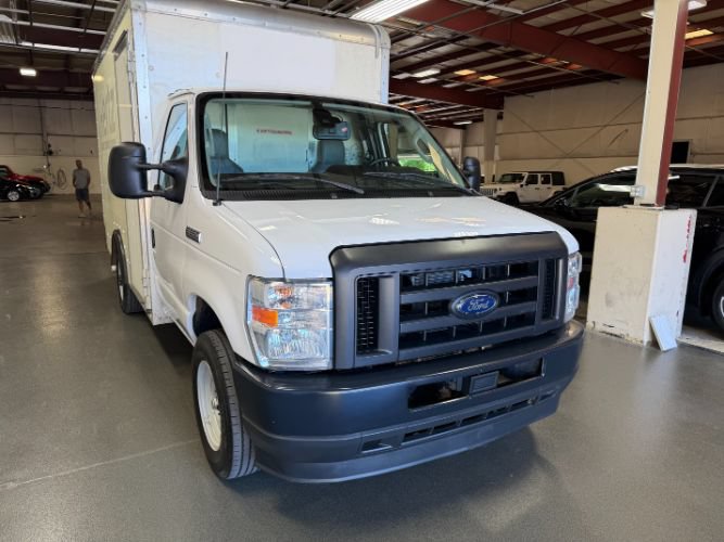 Used 2023 Ford E-350 and Econoline 350 Super Duty w/ Driver's Safety Package RWD image 7