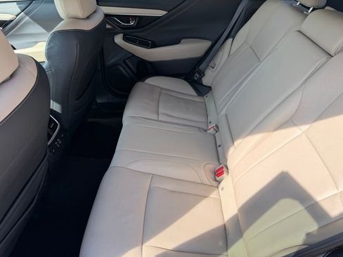 Used 2023 Subaru Outback Limited image 11