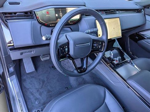 New 2026 Land Rover Range Rover Sport Dynamic SE image 3