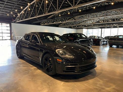 Used 2017 Porsche Panamera 4S image 7