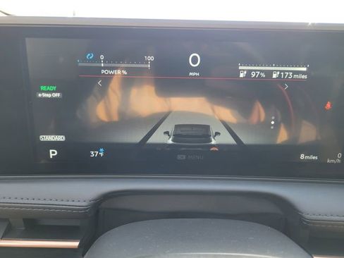 New 2025 Nissan Ariya AWD image 21