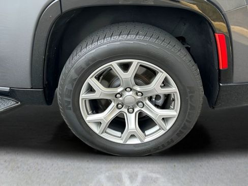 Used 2022 Jeep Wagoneer Series II image 13