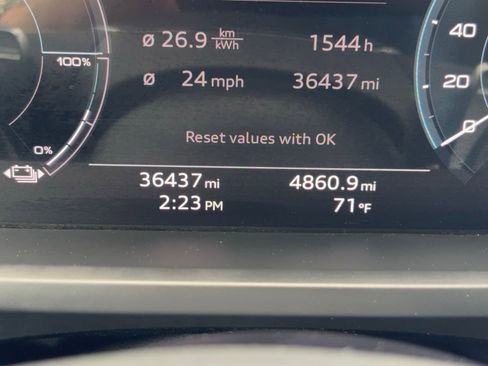 Used 2022 Audi e-tron GT Premium Plus w/ Performance Package AWD/4WD image 24