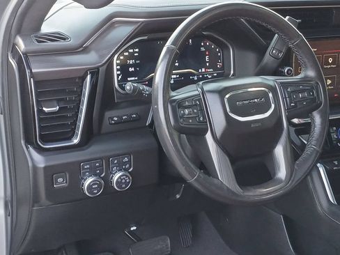 Used 2024 GMC Sierra 3500 Denali Ultimate AWD/4WD image 18