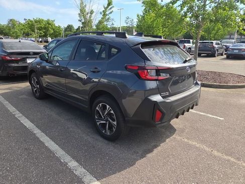 Used 2024 Subaru Crosstrek 2.0i Premium image 5
