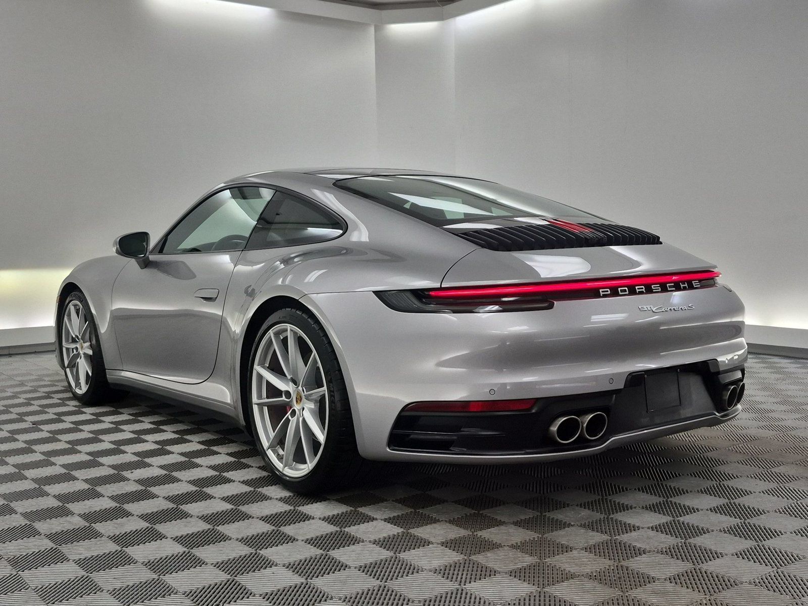 Certified 2020 Porsche 911 Carrera S RWD image 3