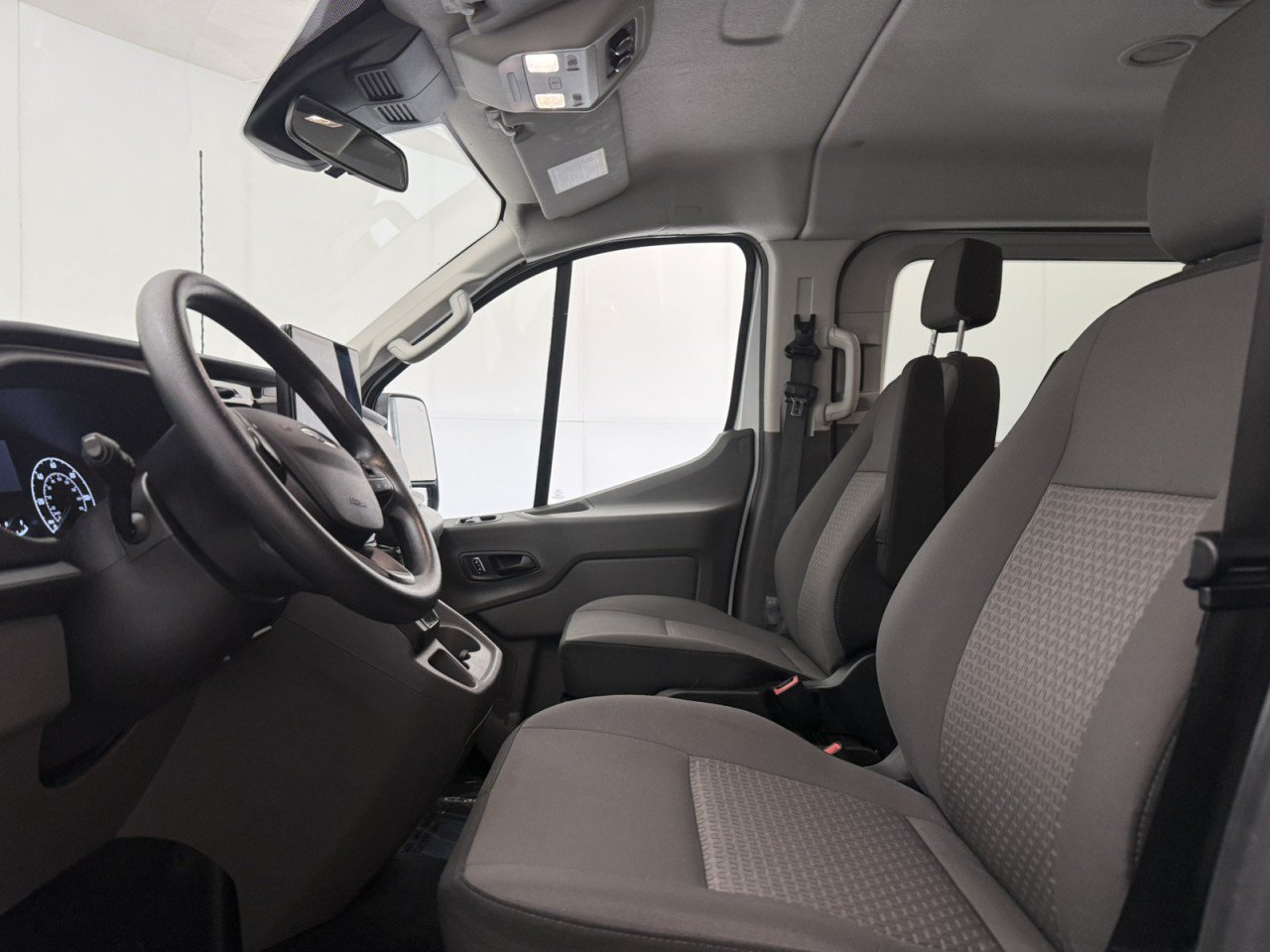 Used 2024 Ford Transit 350 XLT RWD image 16