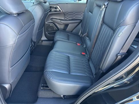 New 2026 Mitsubishi Outlander SEL image 25