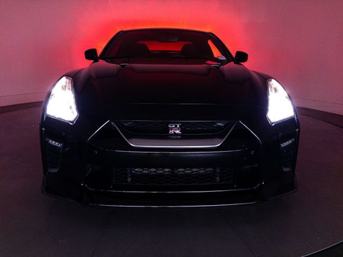 Used 2020 Nissan GT-R Premium w/ Premium Interior Package AWD/4WD image 67