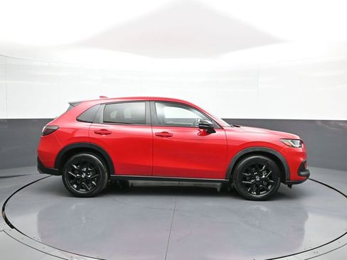 Certified 2024 Honda HR-V Sport image 5