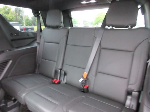 Used 2021 Chevrolet Tahoe Z71 w/ Rear Media and Nav Package AWD/4WD image 24