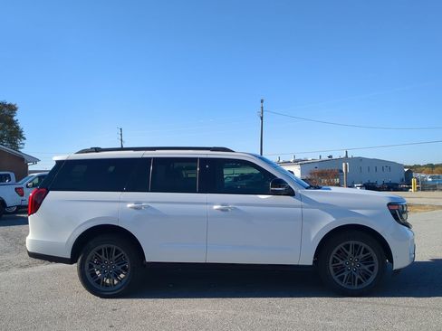 New 2025 Ford Expedition Platinum w/ Stealth Performance Package AWD/4WD image 2