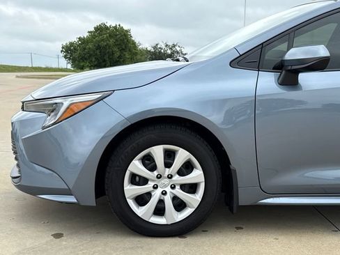 Used 2026 Toyota Corolla LE image 5