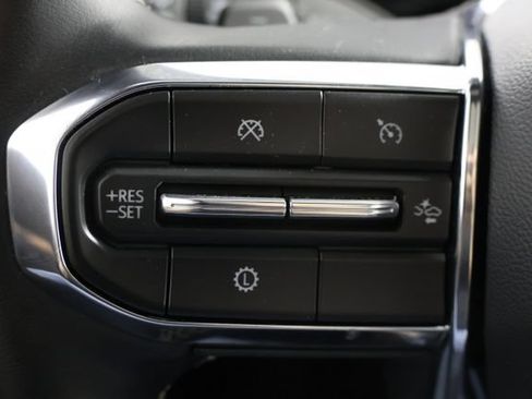 Used 2024 GMC Acadia Denali AWD/4WD image 11